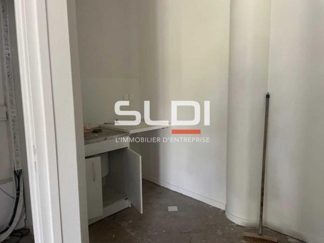 Bureaux A LOUER - SAINT PRIEST - 177 m²