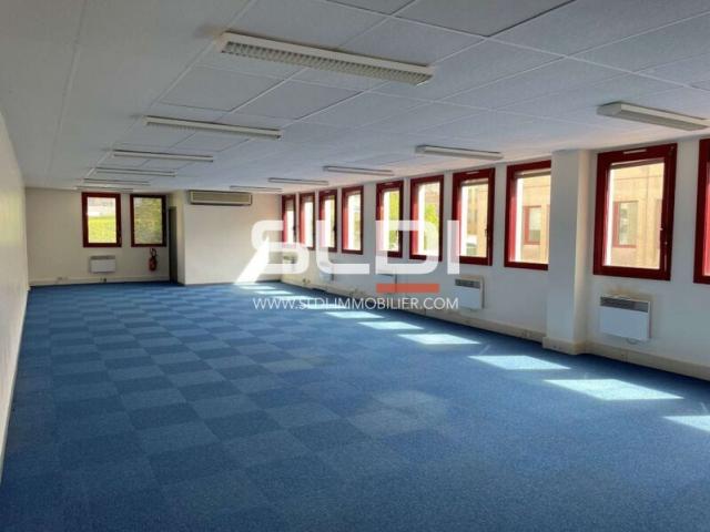 Bureaux A LOUER - LYON - 162 m²