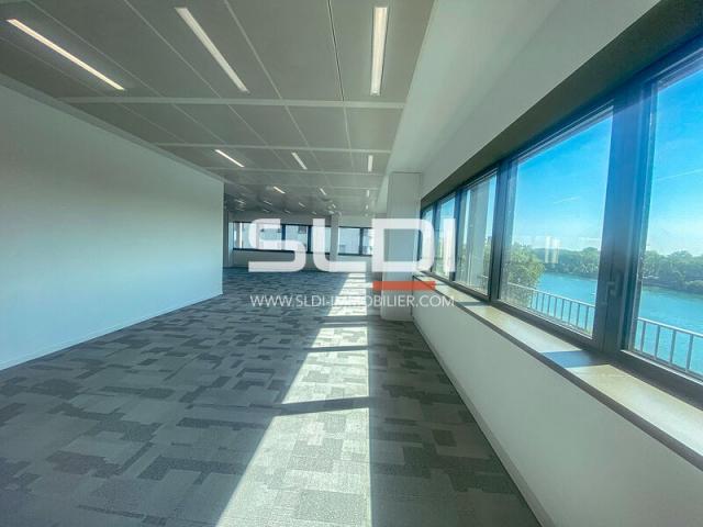Bureaux A VENDRE - LYON - 1 477 m²