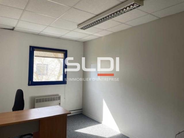 Bureaux A LOUER - VILLEURBANNE - 1 568 m²