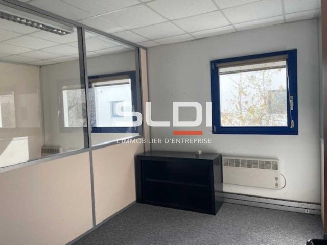 Bureaux A LOUER - VILLEURBANNE - 1 568 m²
