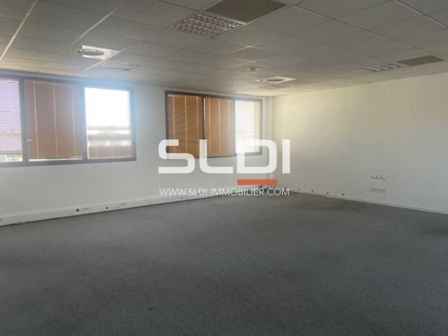 Bureaux A LOUER - VILLEURBANNE - 535 m²