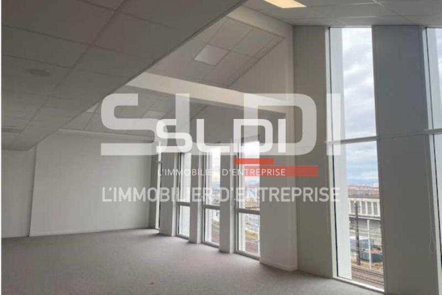 Bureaux A LOUER - LYON - 2 412 m²