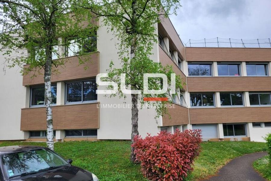 Bureaux A LOUER - TASSIN LA DEMI LUNE - 150 m²