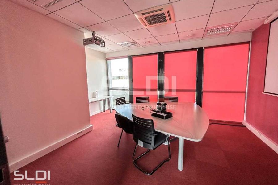 Bureaux A LOUER - SAINT PRIEST - 83 m²