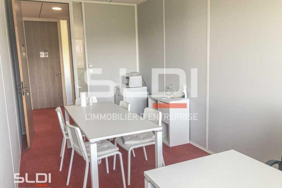 Bureaux A LOUER - SAINT PRIEST - 83 m²