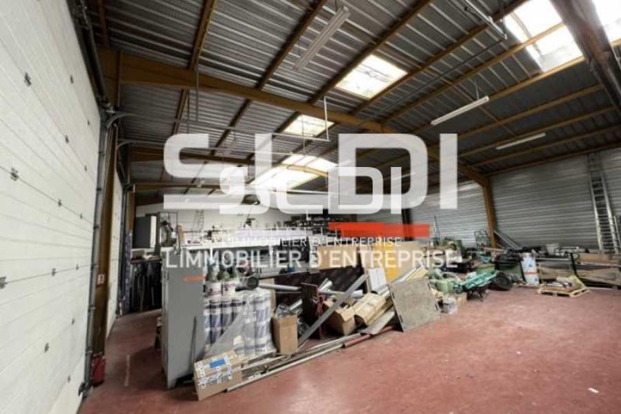 Activités A LOUER - VENISSIEUX - 744 m²