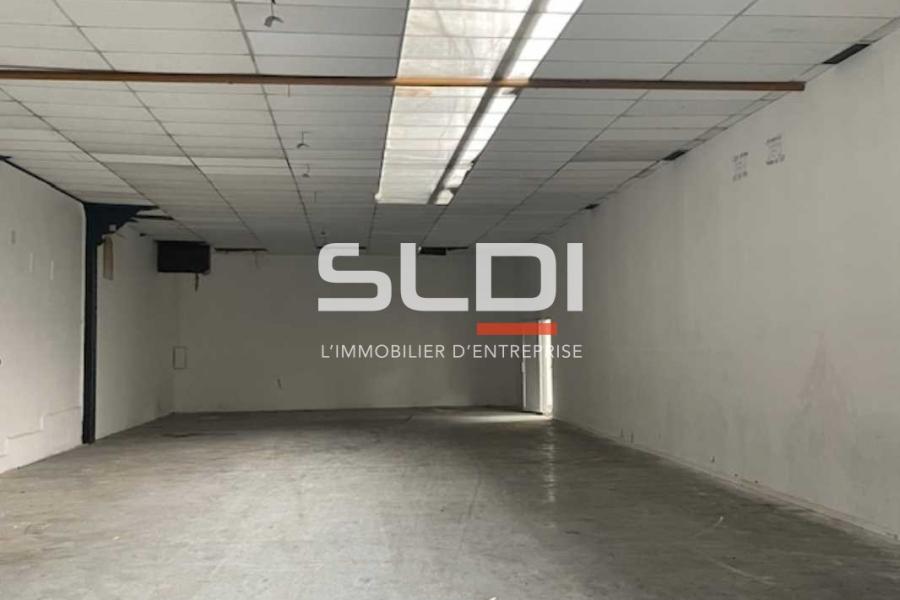 Activités A LOUER - VILLEURBANNE - 600 m² Activités A LOUER - VILLEURBANNE - 600 m²