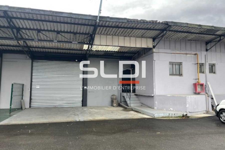 Activités A LOUER - VILLEURBANNE - 600 m² Activités A LOUER - VILLEURBANNE - 600 m²