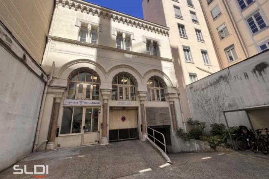 Bureaux A LOUER - LYON - 828 m²