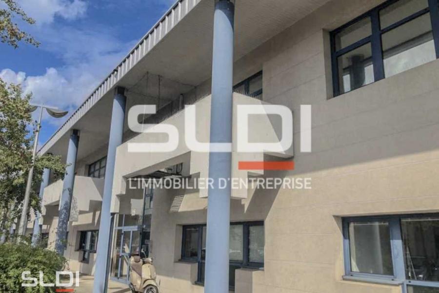 Bureaux A LOUER - BRON - 214 m²