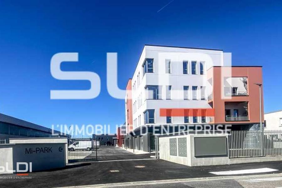 Bureaux A LOUER - CHASSIEU - 51 m²