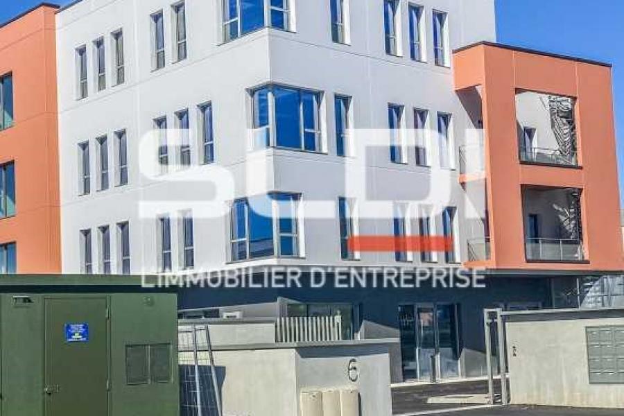 Bureaux A LOUER - CHASSIEU - 51 m²