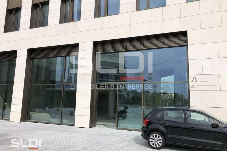 Commerces A LOUER - VILLEURBANNE - 306 m²