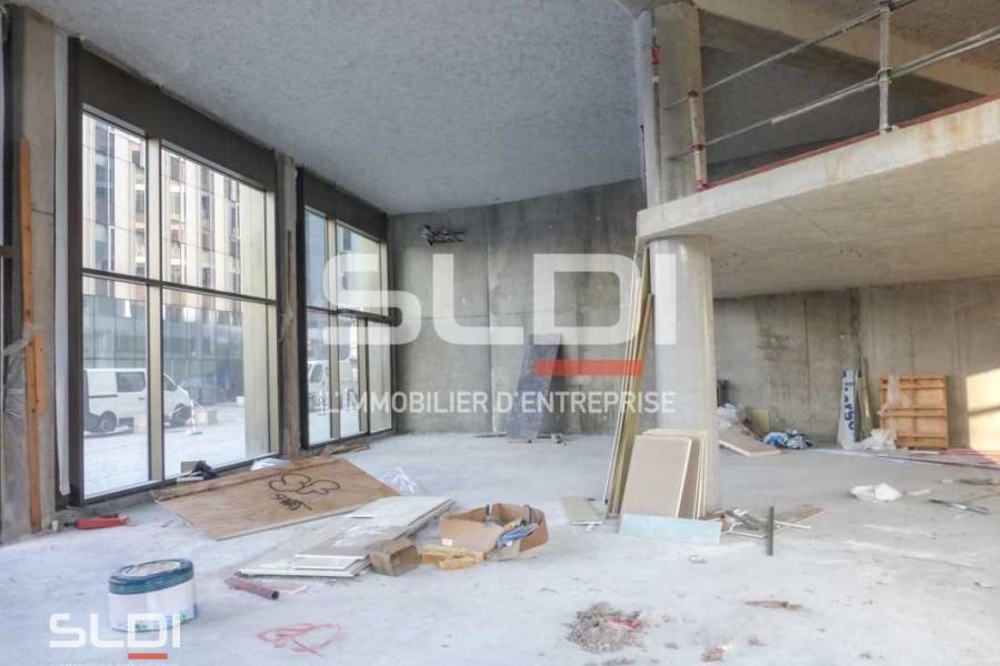 Commerces A LOUER - VILLEURBANNE - 306 m²