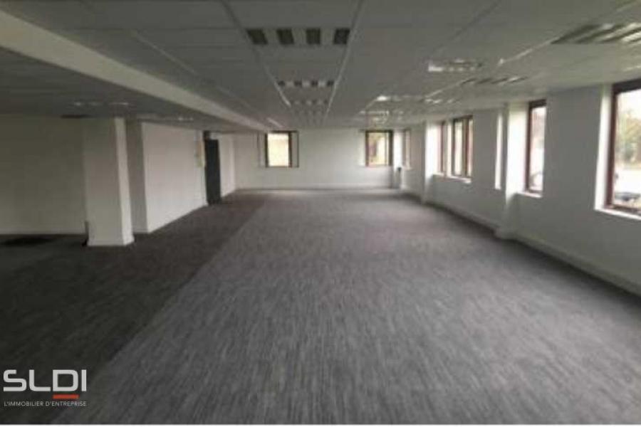 Bureaux A LOUER - VENISSIEUX - 509 m²