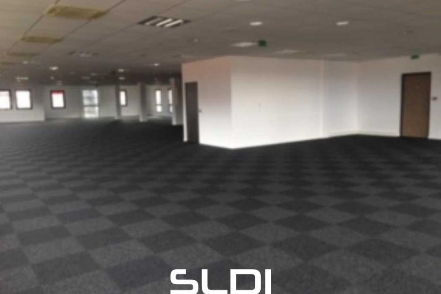 Bureaux A LOUER - SAINT PRIEST - 592 m²