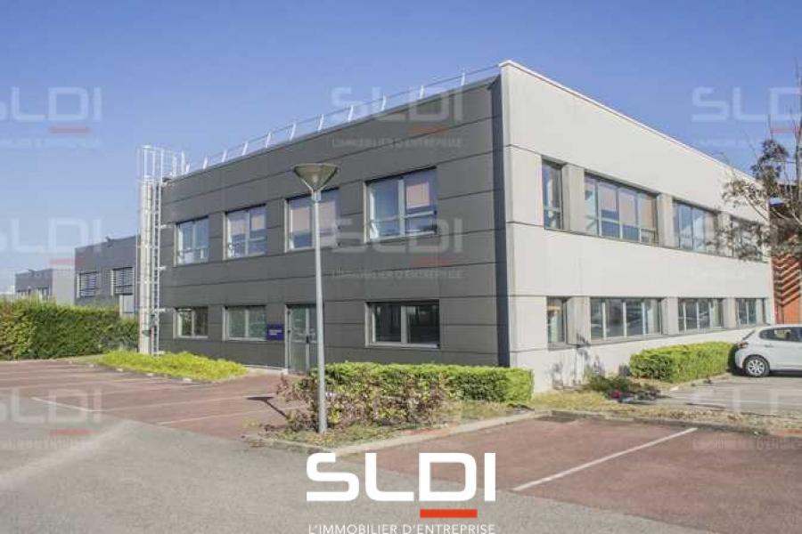 Bureaux A LOUER - SAINT PRIEST - 187 m²