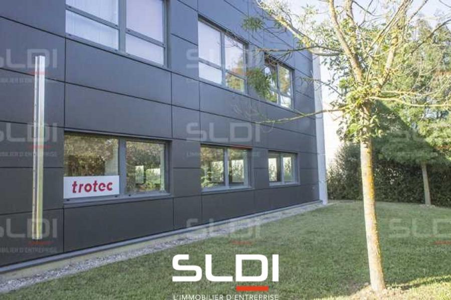 Bureaux A LOUER - SAINT PRIEST - 187 m²