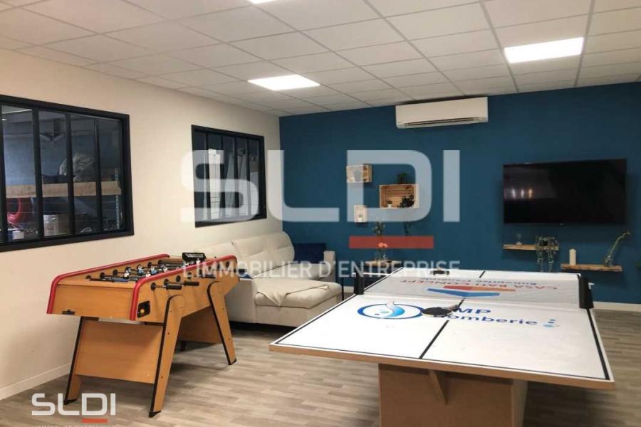 Bureaux A LOUER - VENISSIEUX - 60 m²