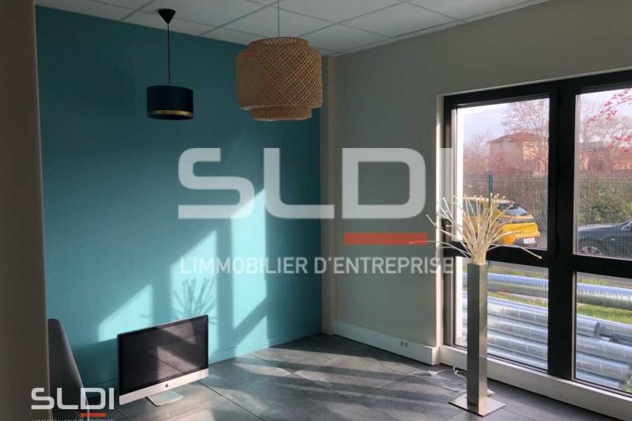 Bureaux A LOUER - VENISSIEUX - 60 m²