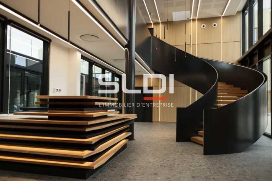 Bureaux A LOUER - LIMONEST - 4 367 m²