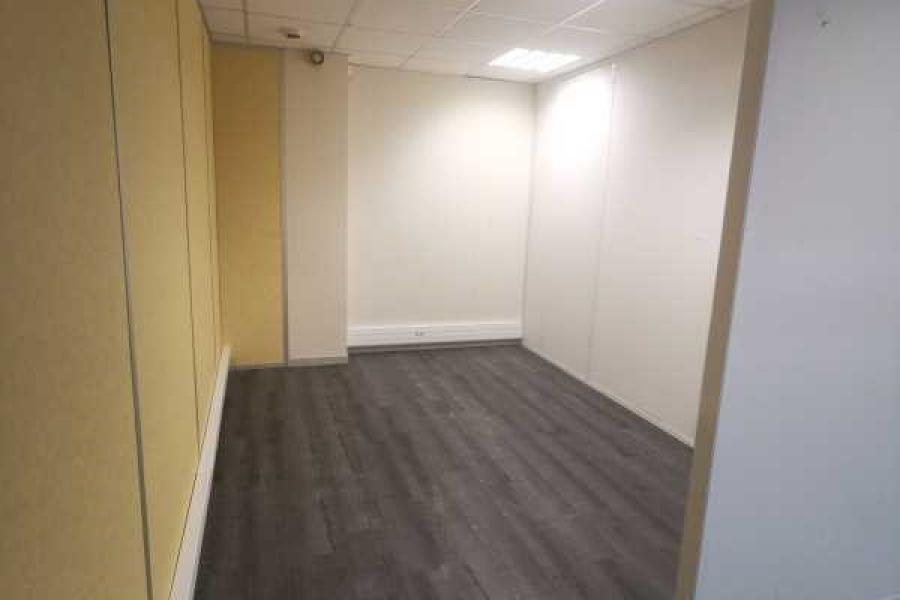 Bureaux A LOUER - MOIRANS - 107 m²