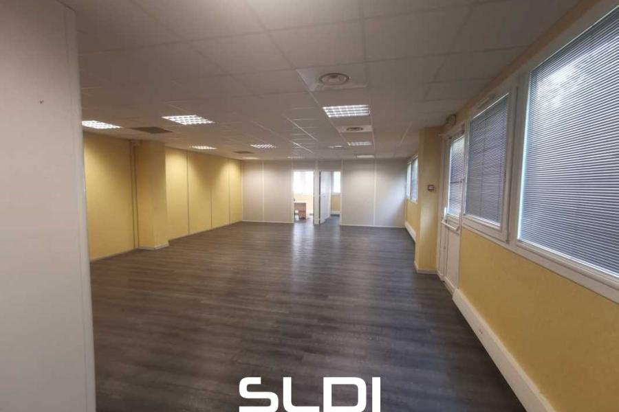 Bureaux A LOUER - MOIRANS - 107 m²