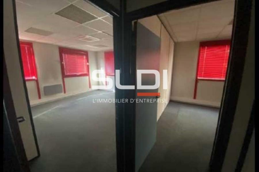 Bureaux A VENDRE - VILLEURBANNE - 252 m²