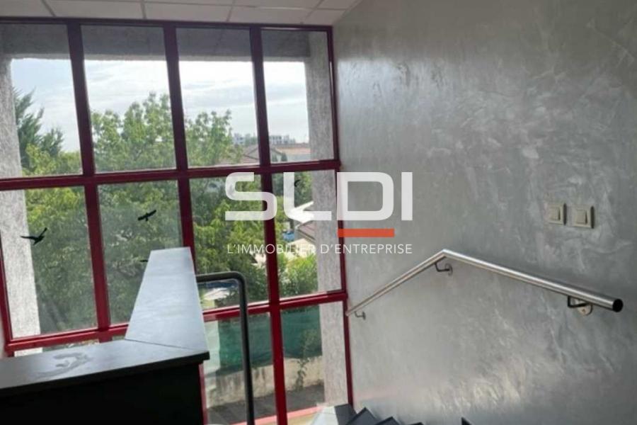 Bureaux A VENDRE - VILLEURBANNE - 252 m²