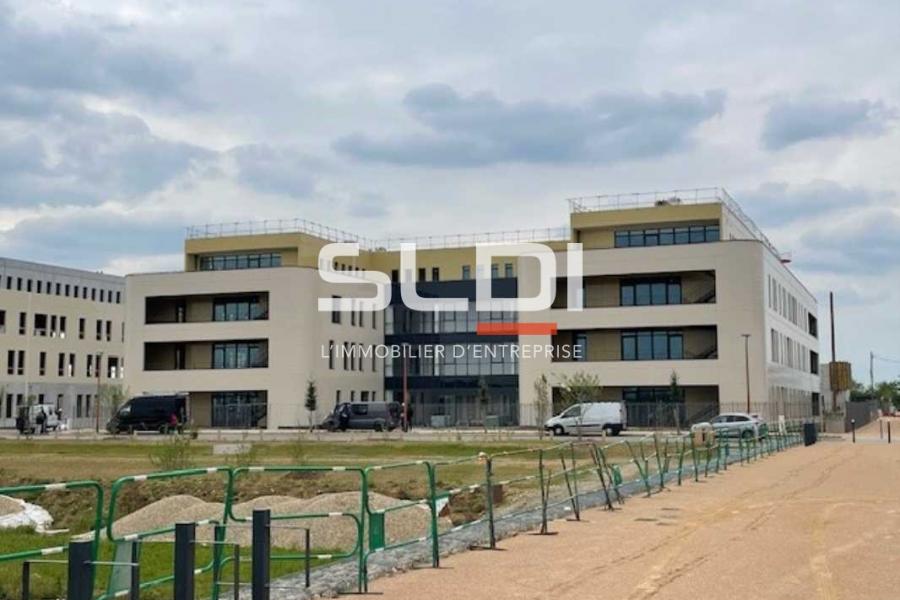 Bureaux A LOUER - GENAS - 262 m²