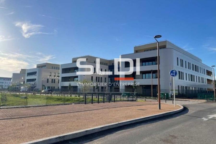Bureaux A LOUER - GENAS - 262 m²