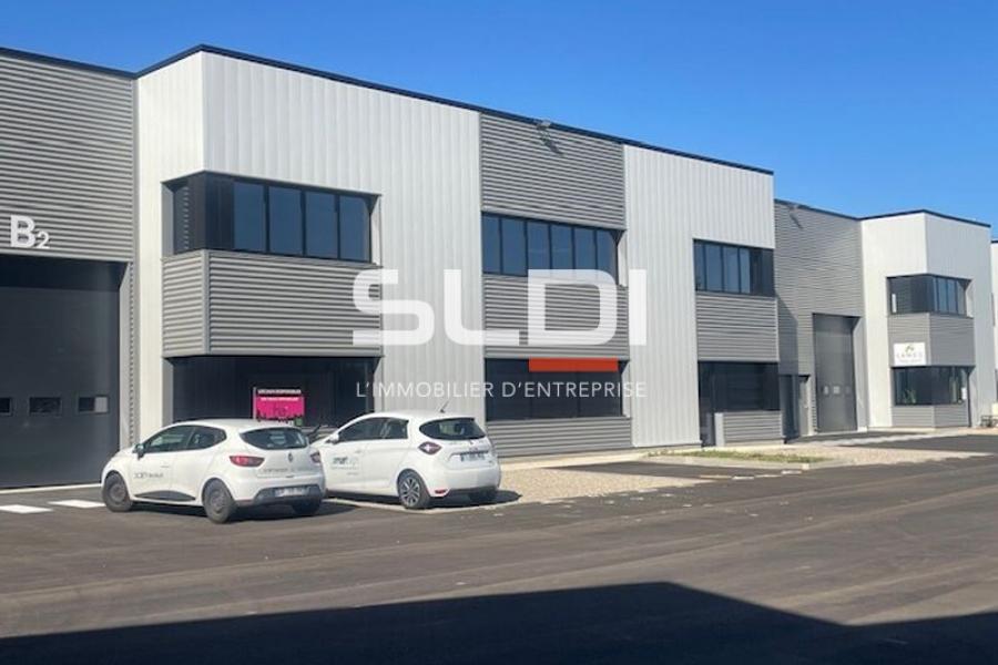 Activités A VENDRE - OULLINS-PIERRE-BÉNITE - 2 935 m²