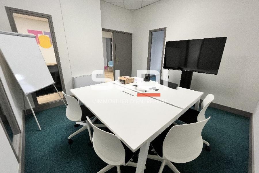 Bureaux A LOUER - LYON - 134 m²