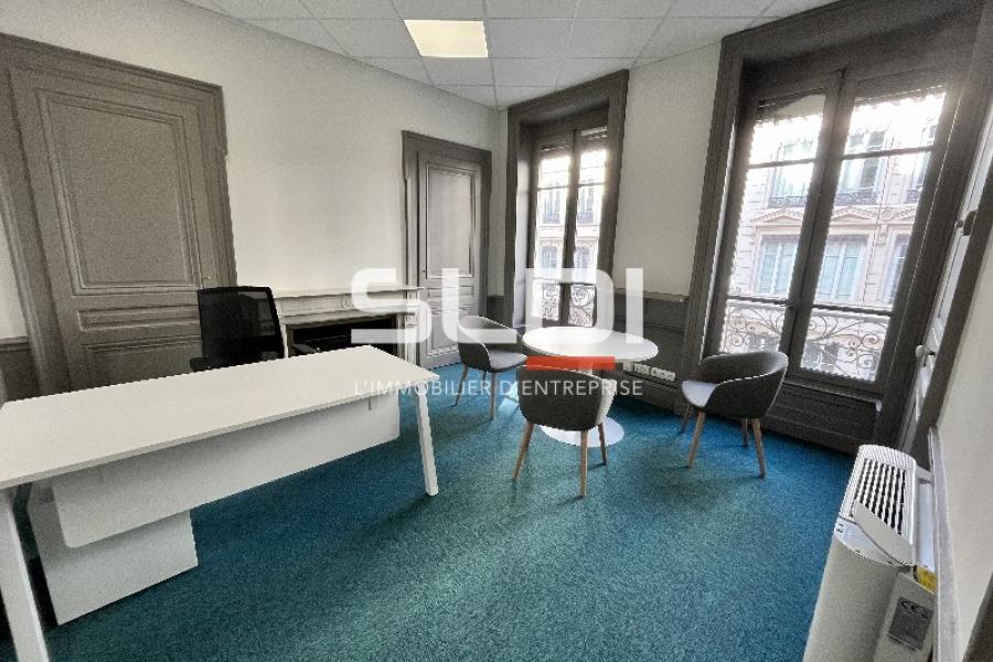 Bureaux A LOUER - LYON - 134 m²
