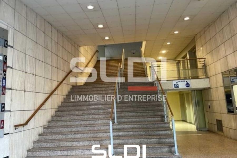 Bureaux A LOUER - LYON - 1 122 m²