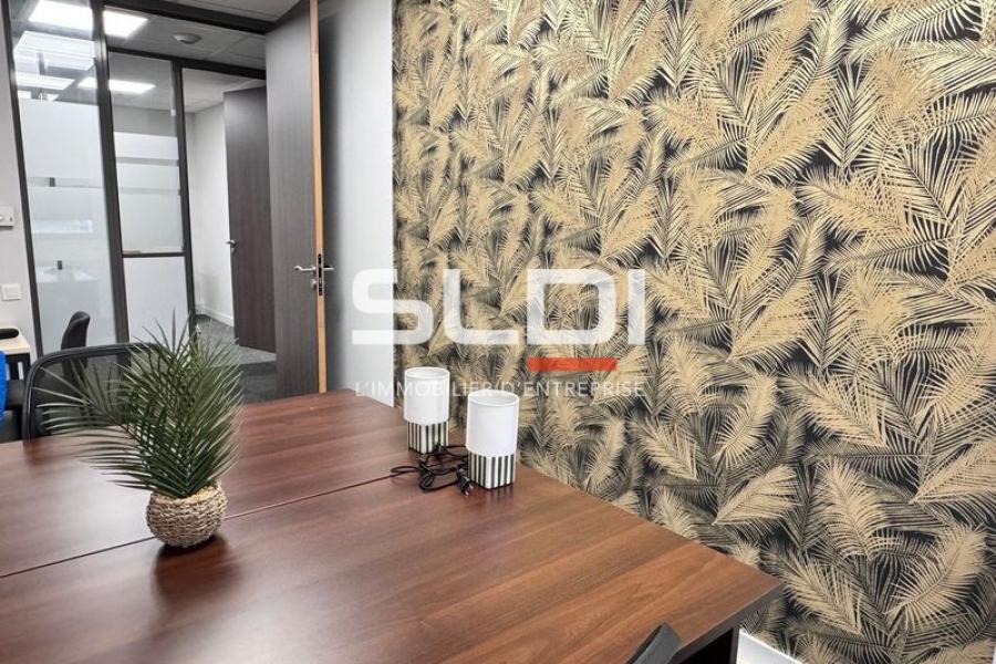 Bureaux A LOUER - CALUIRE ET CUIRE - 226 m² Bureaux A LOUER - CALUIRE ET CUIRE - 226 m²