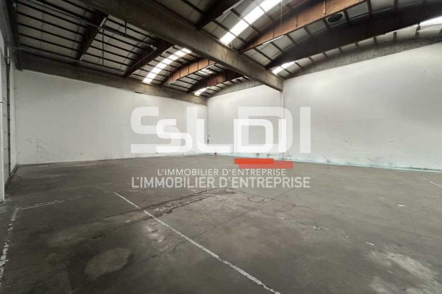 Activités A LOUER - SAINT PRIEST - 510 m²