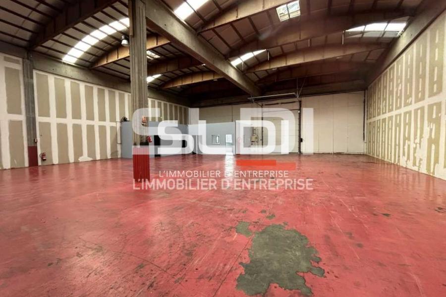 Activités A LOUER - SAINT PRIEST - 510 m²