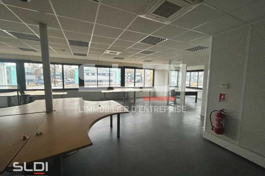 Bureaux A LOUER - GENAY - 549 m²