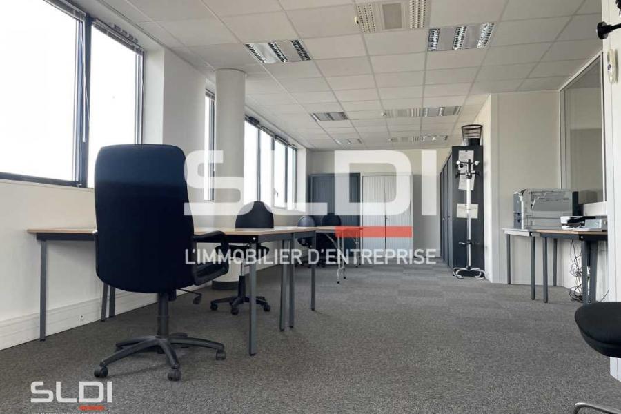 Bureaux A VENDRE - SAINT PRIEST - 186 m²