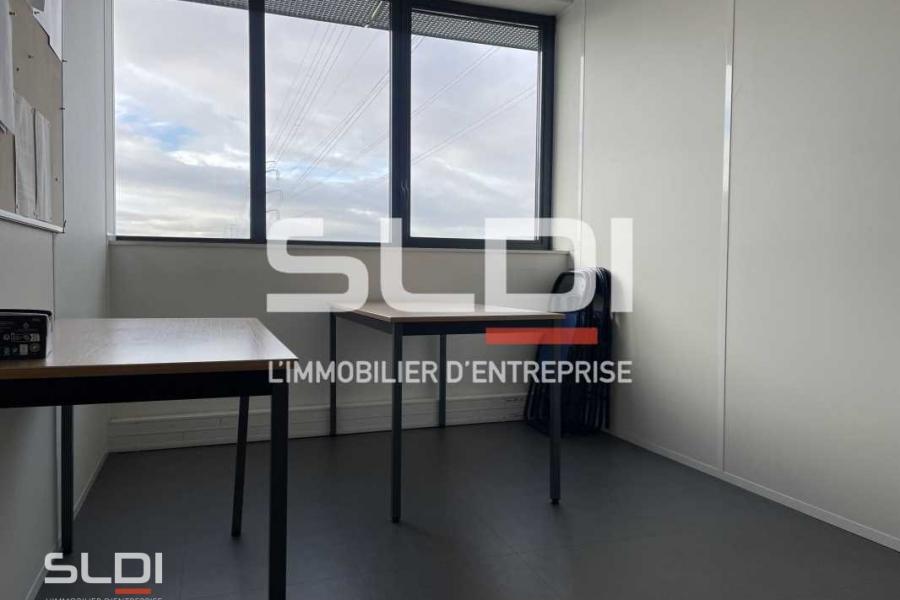 Bureaux A VENDRE - SAINT PRIEST - 186 m²