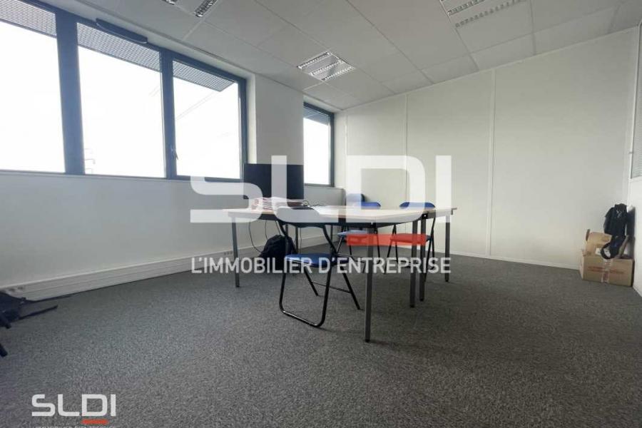 Bureaux A VENDRE - SAINT PRIEST - 186 m²