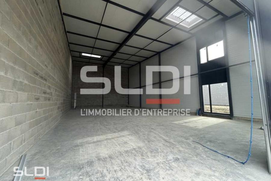 Activités A VENDRE - TREVOUX - 2 506 m²