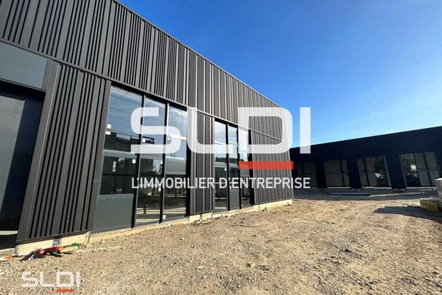 Activités A VENDRE - TREVOUX - 2 506 m²