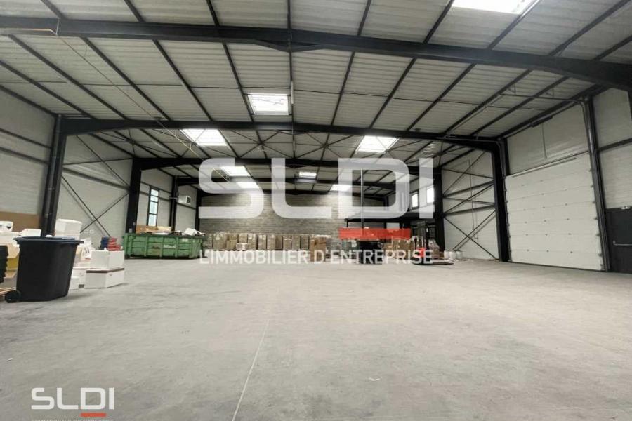 Activités A LOUER - SAINT PRIEST - 1 118 m²