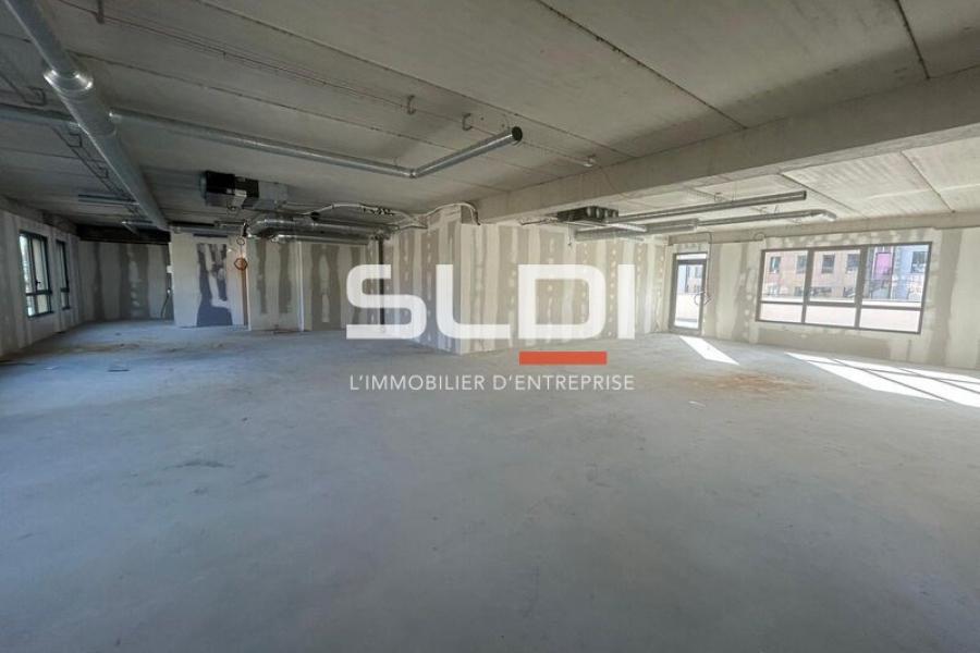 Bureaux A VENDRE - TREVOUX - 1 984 m²