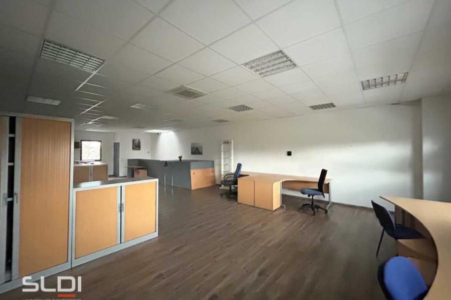 Bureaux A LOUER - VILLEFRANCHE SUR SAONE - 88 m²