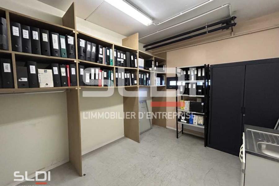 Bureaux A LOUER - LIMAS - 183 m²