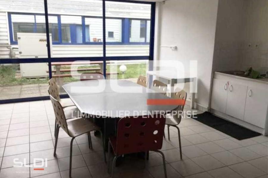 Bureaux A LOUER - SAINT FONS - 21 m²